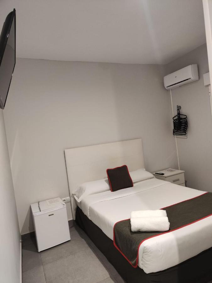 Hostal Jireh Аликанте Экстерьер фото