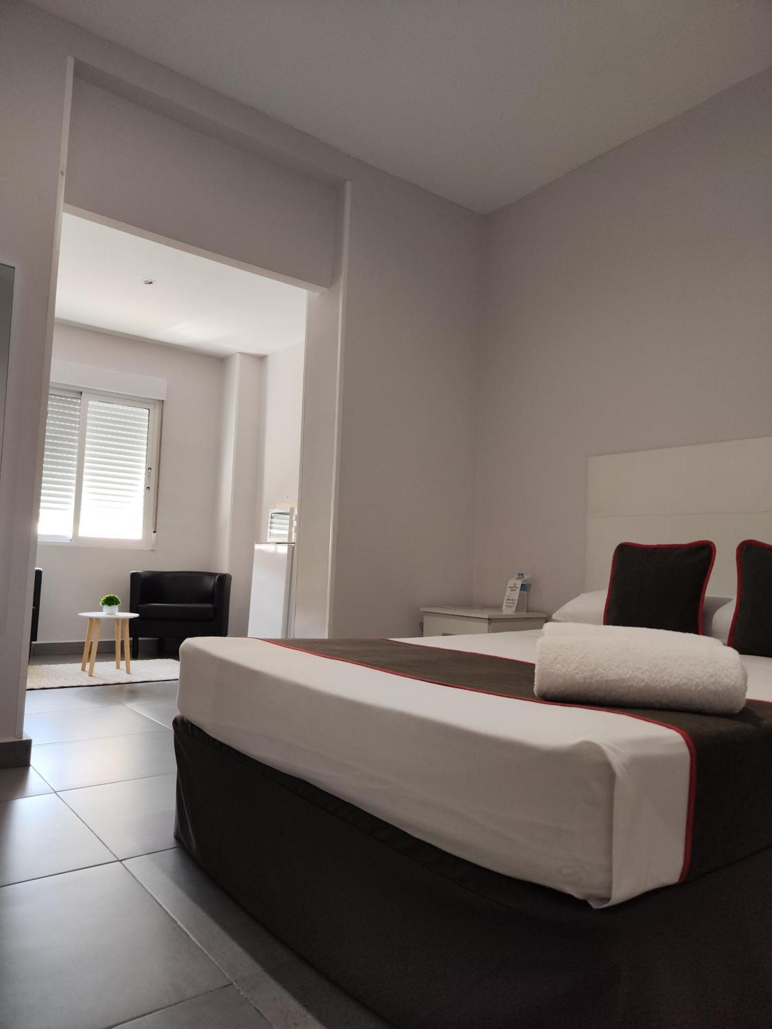 Hostal Jireh Аликанте Экстерьер фото